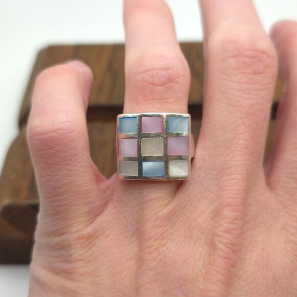 Size 6.5 925 Sterling Silver Thick Blue Pink White Shell Square Ring - Picture 2 of 8